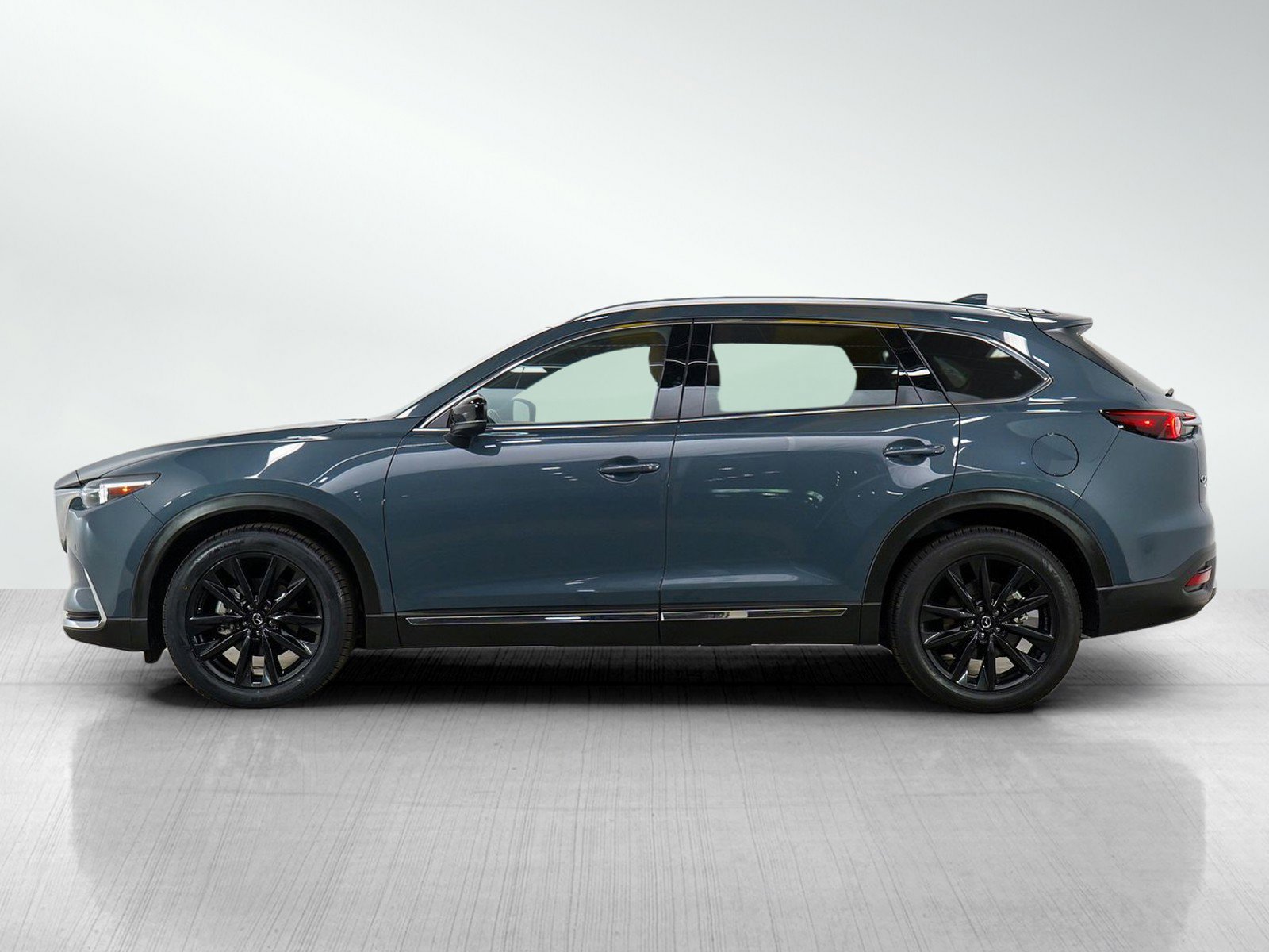 Used 2022 Mazda CX-9 Carbon Edition with VIN JM3TCBDY9N0619324 for sale in Burnsville, Minnesota