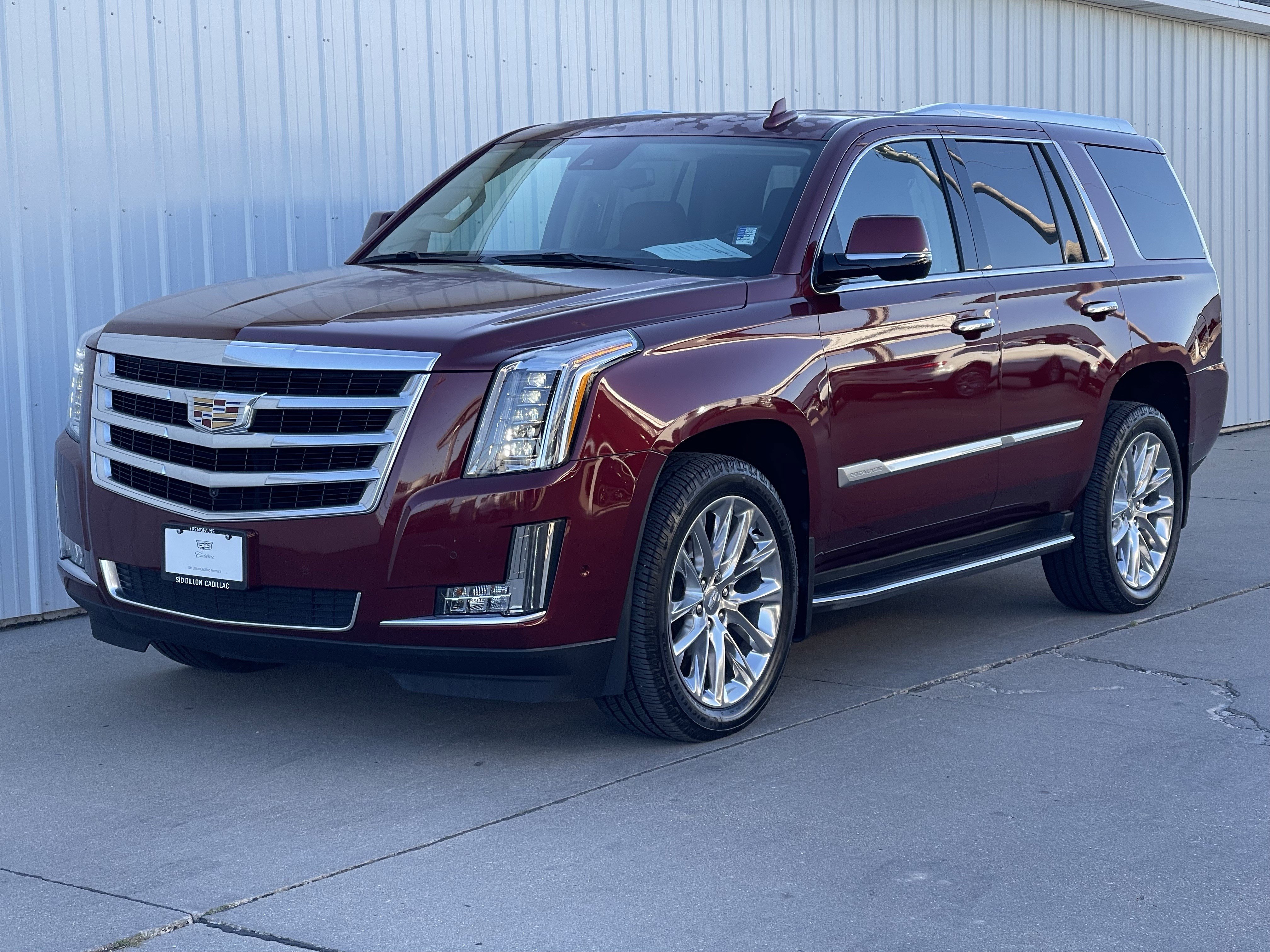 2020 Cadillac Escalade Luxury's photo