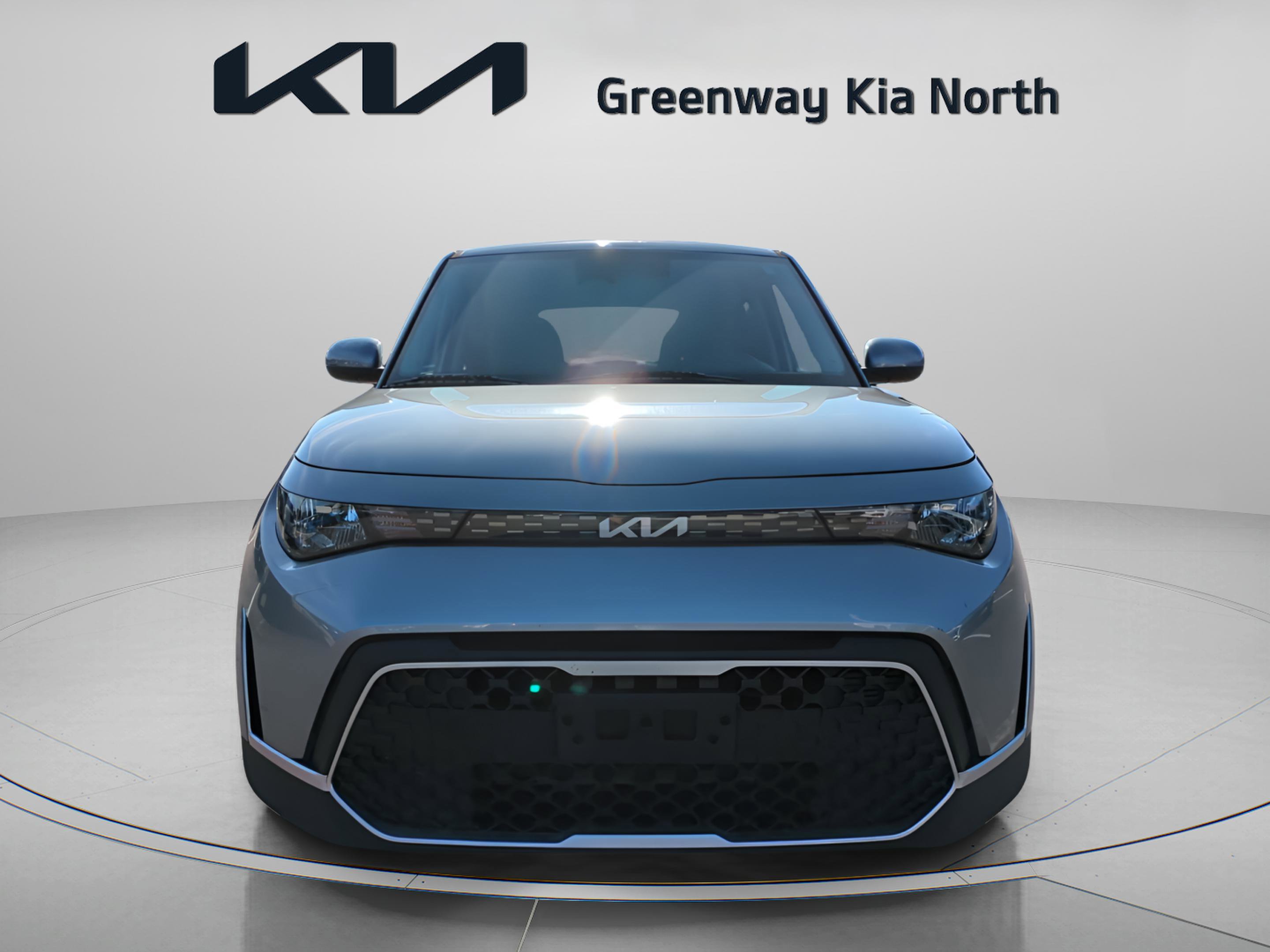 2024 Kia Soul LX photo 3
