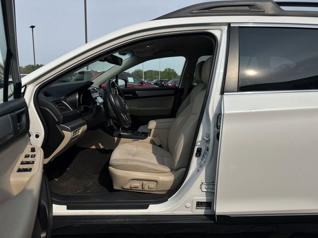 2017 Subaru Outback 2.5i Premium photo 4