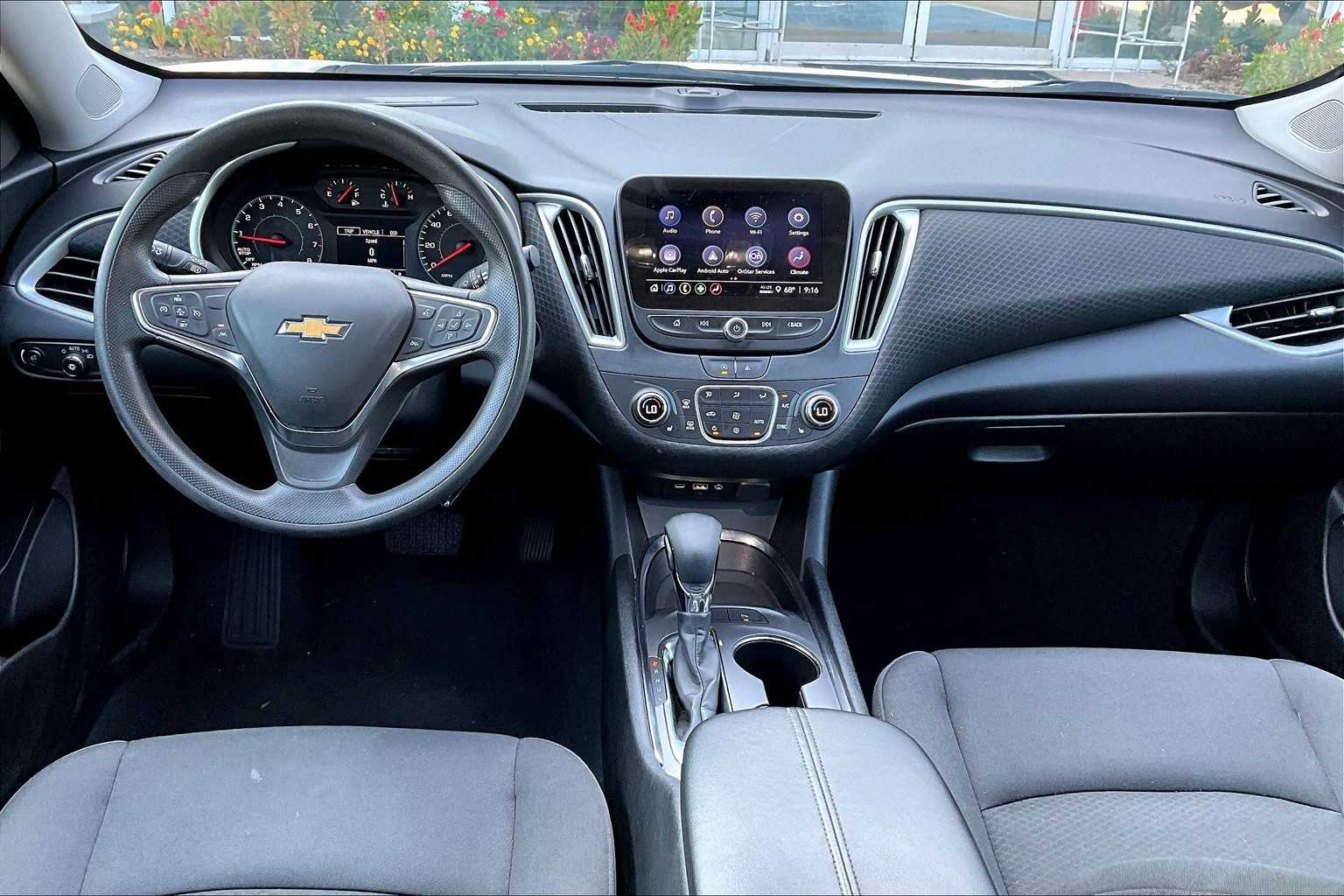 2024 Chevrolet Malibu 1LT photo 13