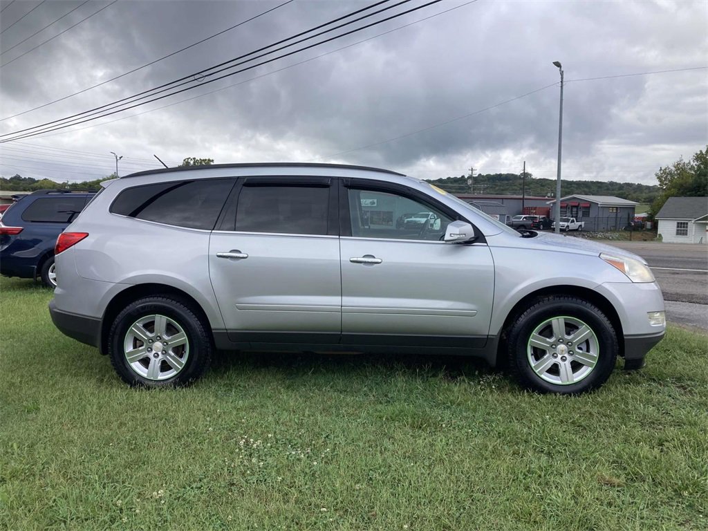 Used 2012 Chevrolet Traverse 2LT with VIN 1GNKRJED1CJ335693 for sale in Fayetteville, TN