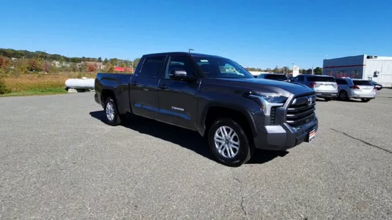 2025 Toyota Tundra SR5 photo 2