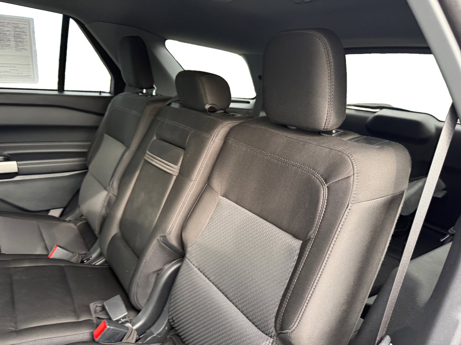 2023 Ford Explorer XLT photo 13