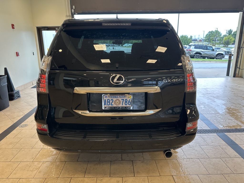 2022 Lexus GX 460 Luxury photo 4