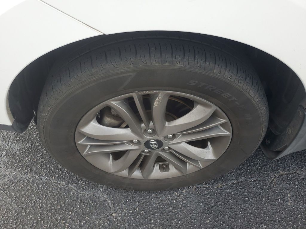 2015 Hyundai Tucson GLS photo 9