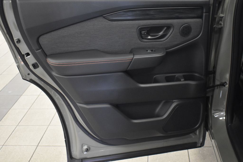 2026 Honda Passport TrailSport photo 17