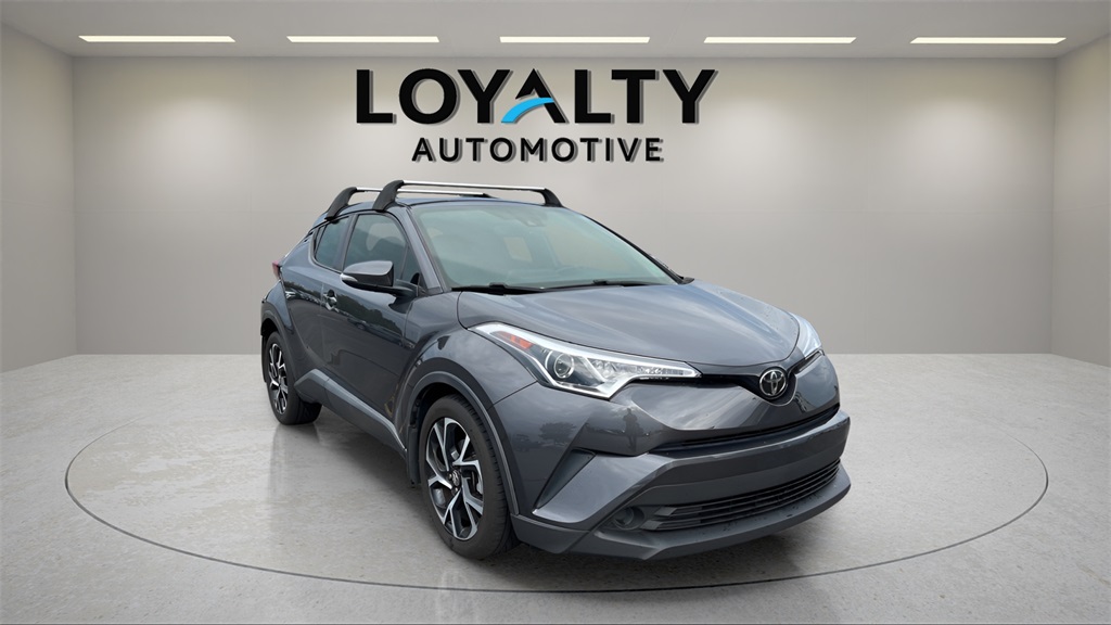 2018 Toyota C-HR XLE photo 5