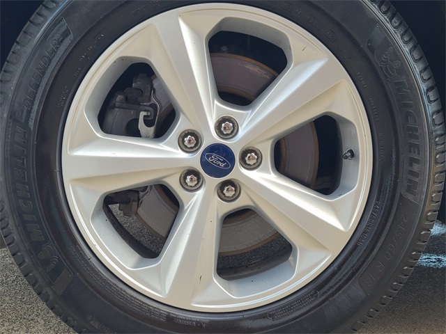 2020 Ford Edge SE photo 11