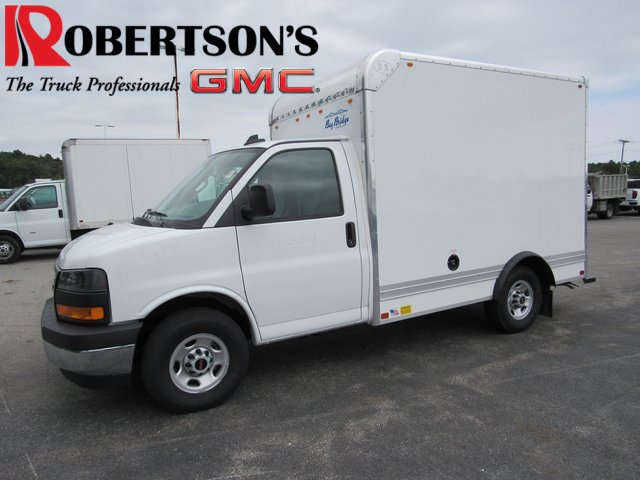 2025 GMC Savana Cutaway Work Van's photo