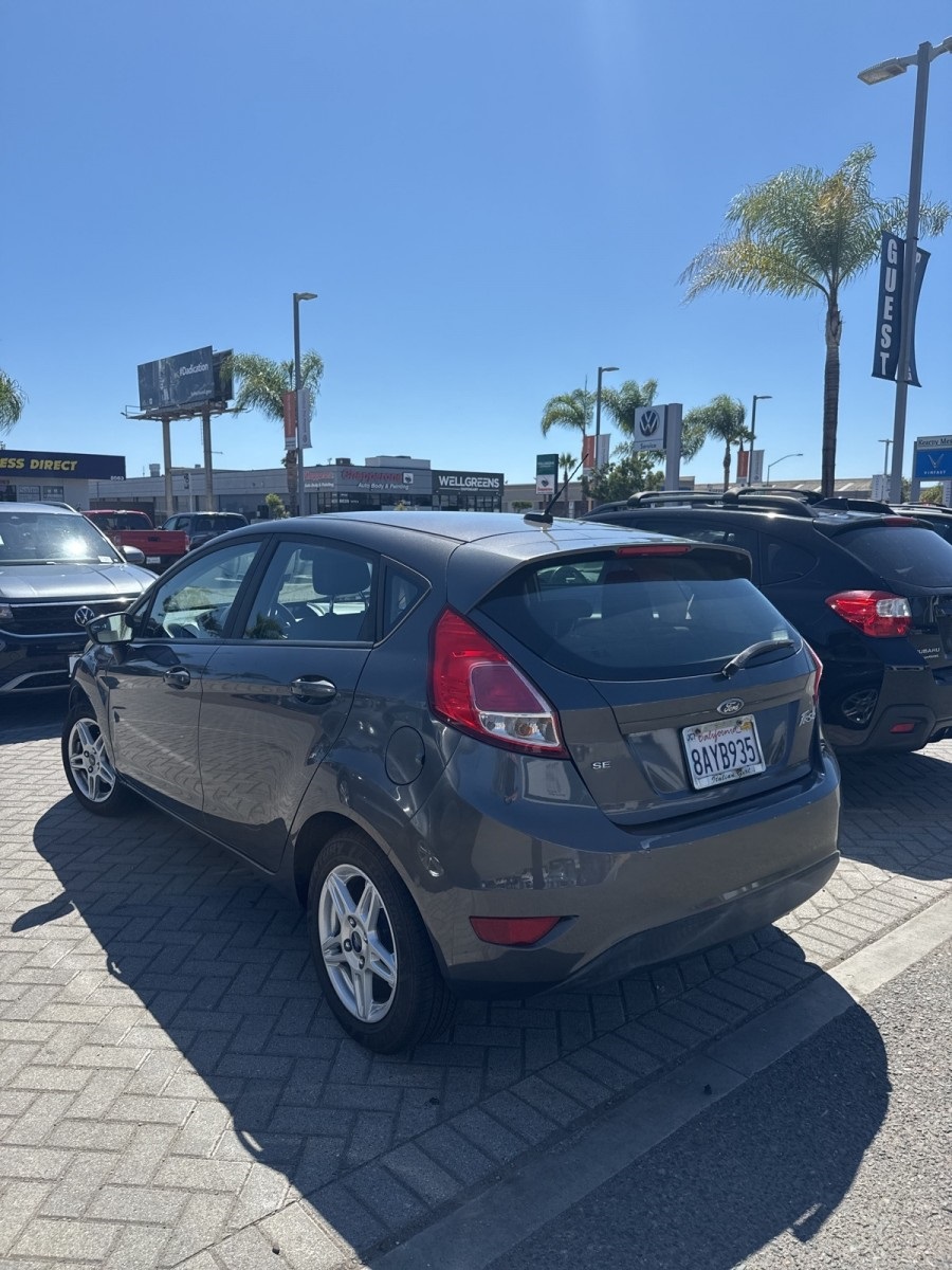 2017 Ford Fiesta SE photo 3