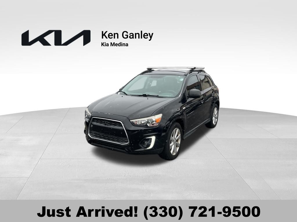 2015 Mitsubishi Outlander Sport SE's photo