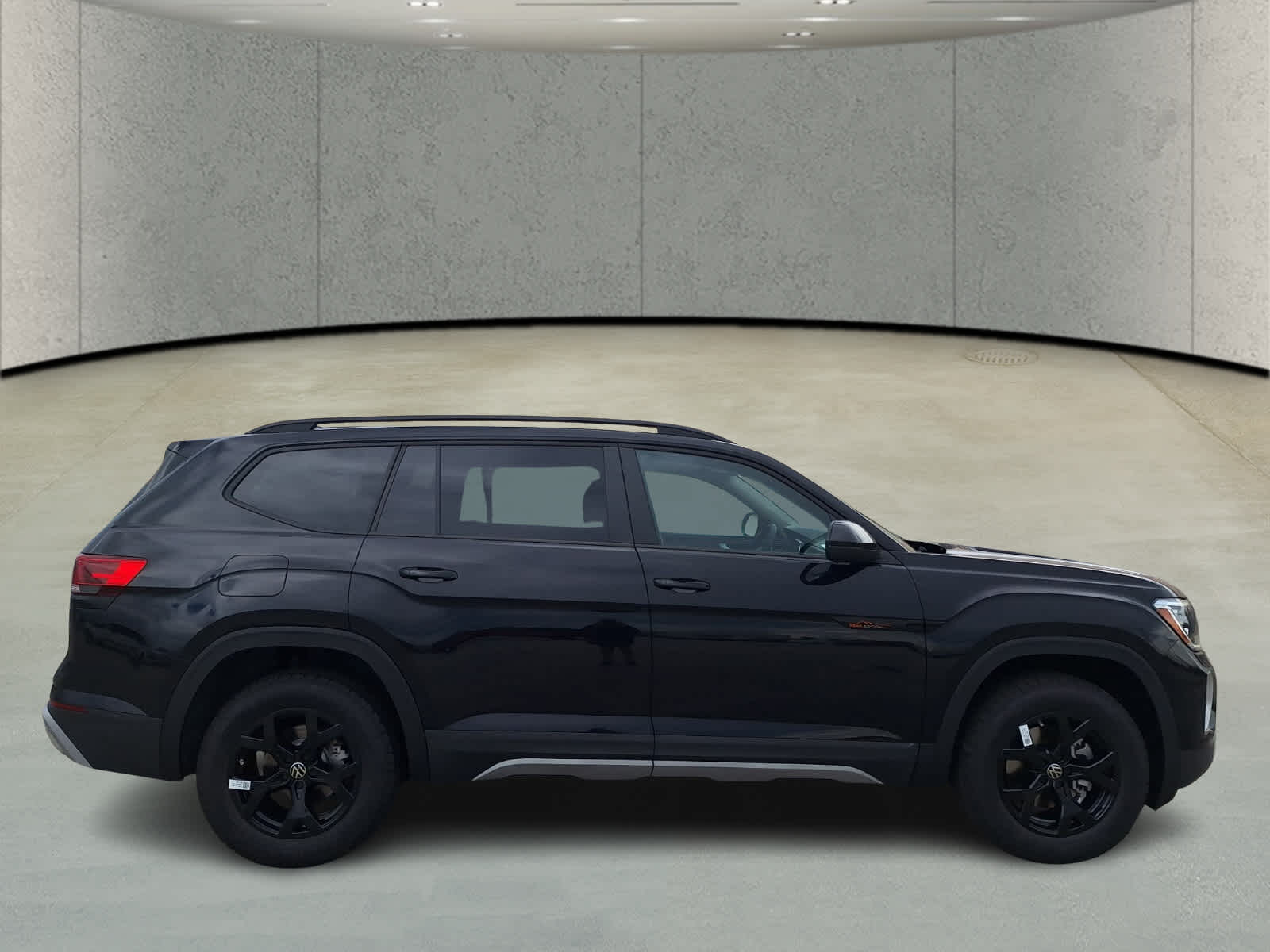 2025 Volkswagen Atlas Peak Edition SE photo 4