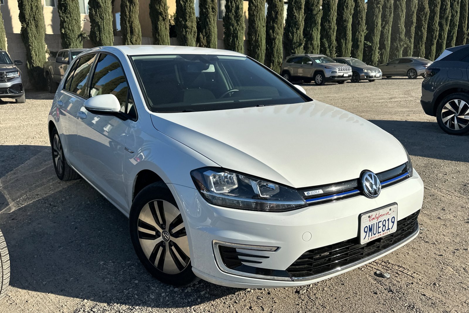 2019 Volkswagen e-Golf SE photo 2