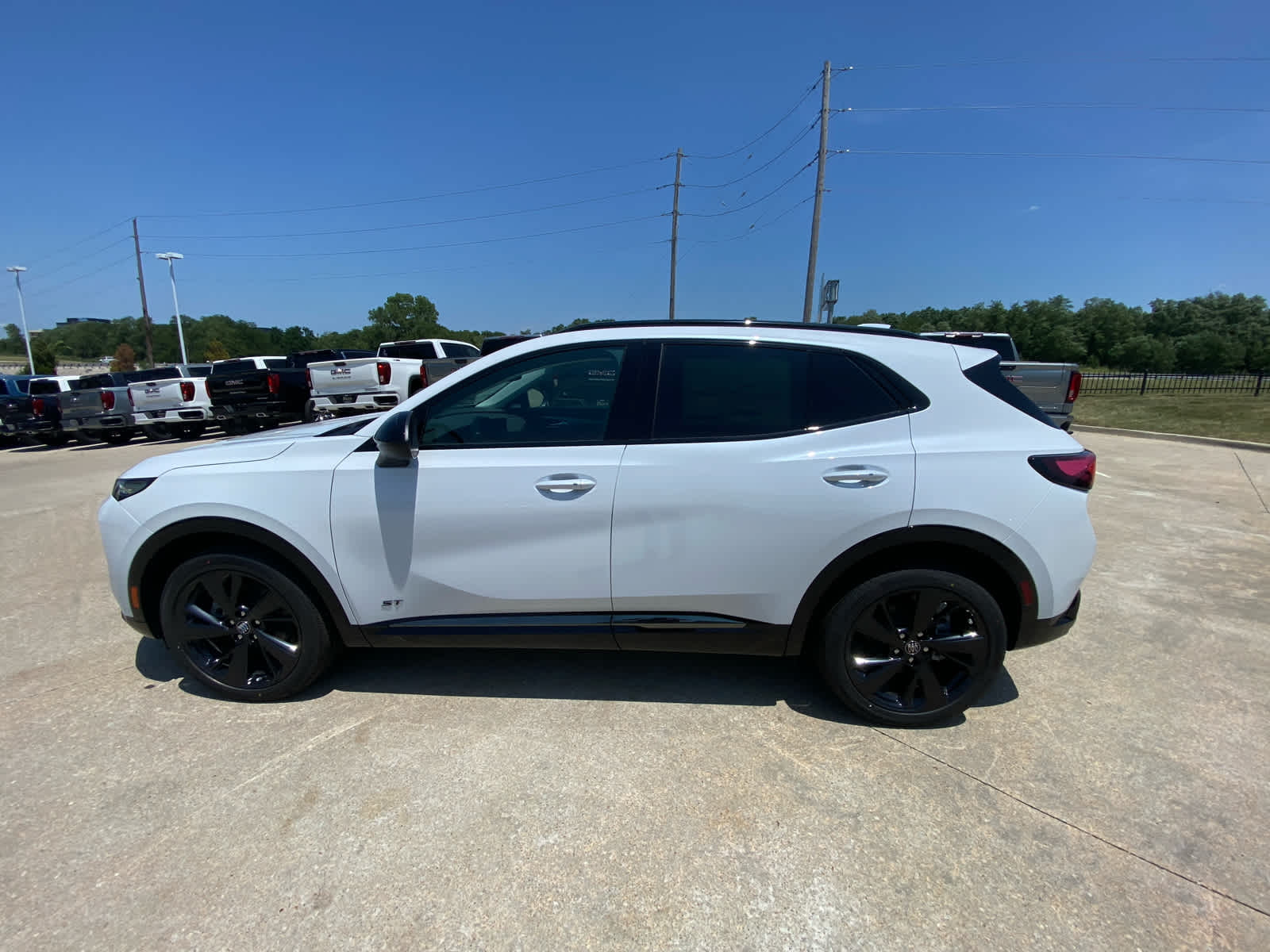 2025 Buick Envision Sport Touring photo 9