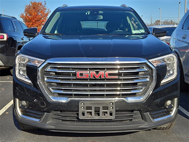 2024 Gmc Terrain SLT photo 2