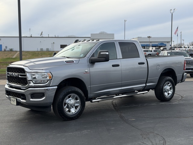 2023 Ram 2500 Tradesman photo 2