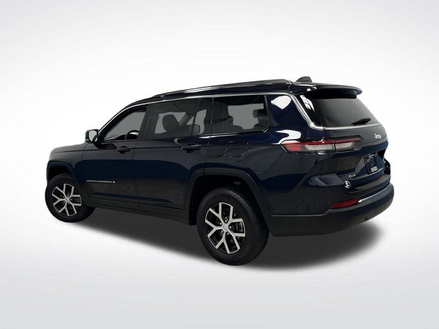 2023 Jeep Grand Cherokee Limited photo 2