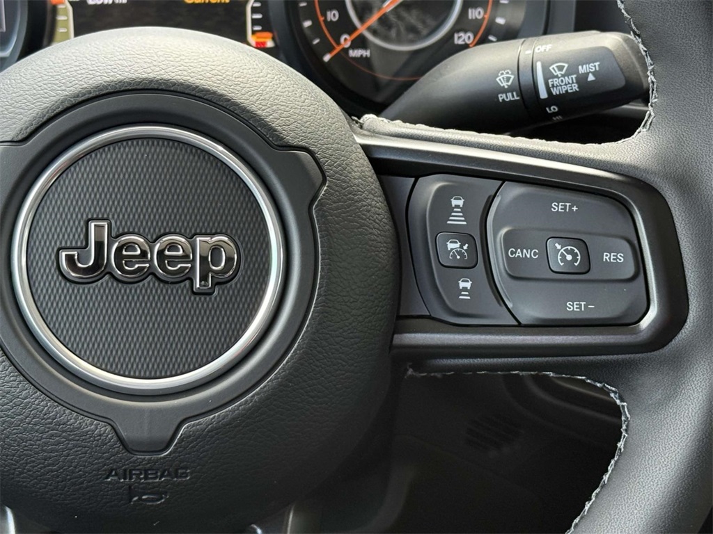 2025 Jeep Gladiator Sport photo 22