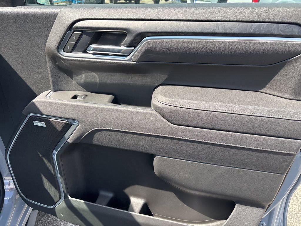 2025 Chevrolet Silverado 1500 RST photo 37