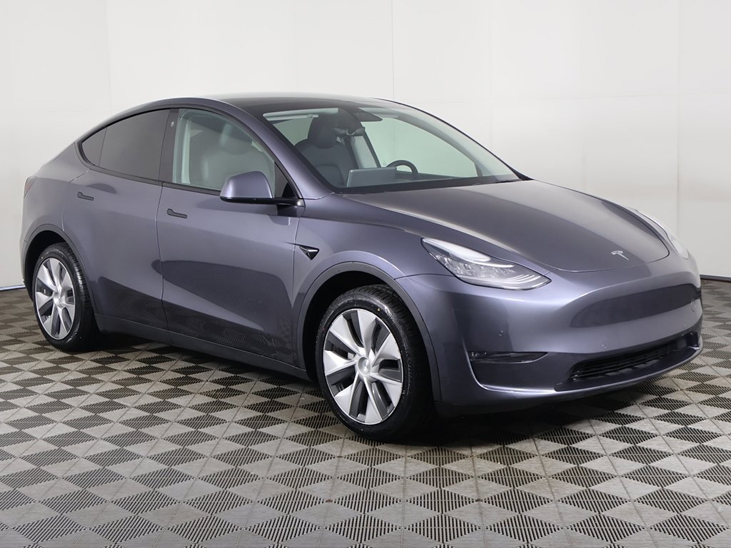 2022 Tesla Model Y Long Range photo 2