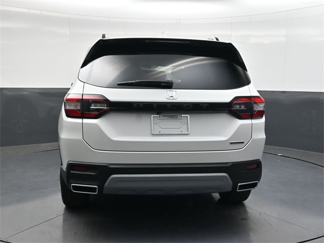 2025 Honda Pilot Touring photo 4