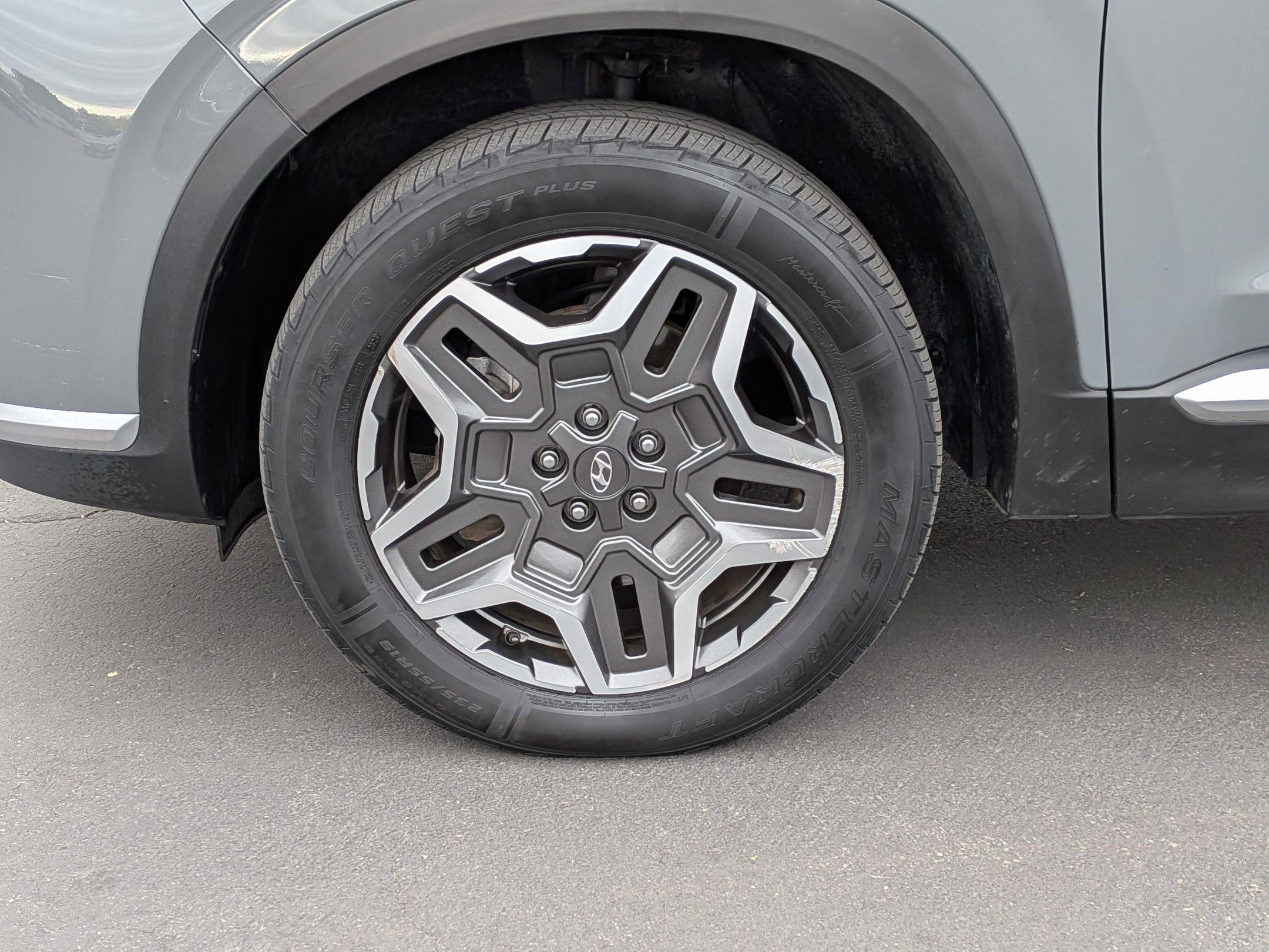 2023 Hyundai Santa Fe SEL Premium photo 4