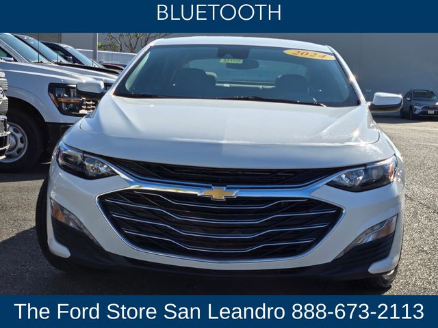 2024 Chevrolet Malibu 1LT photo 2