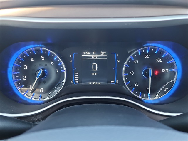 2022 Chrysler Voyager LX photo 26