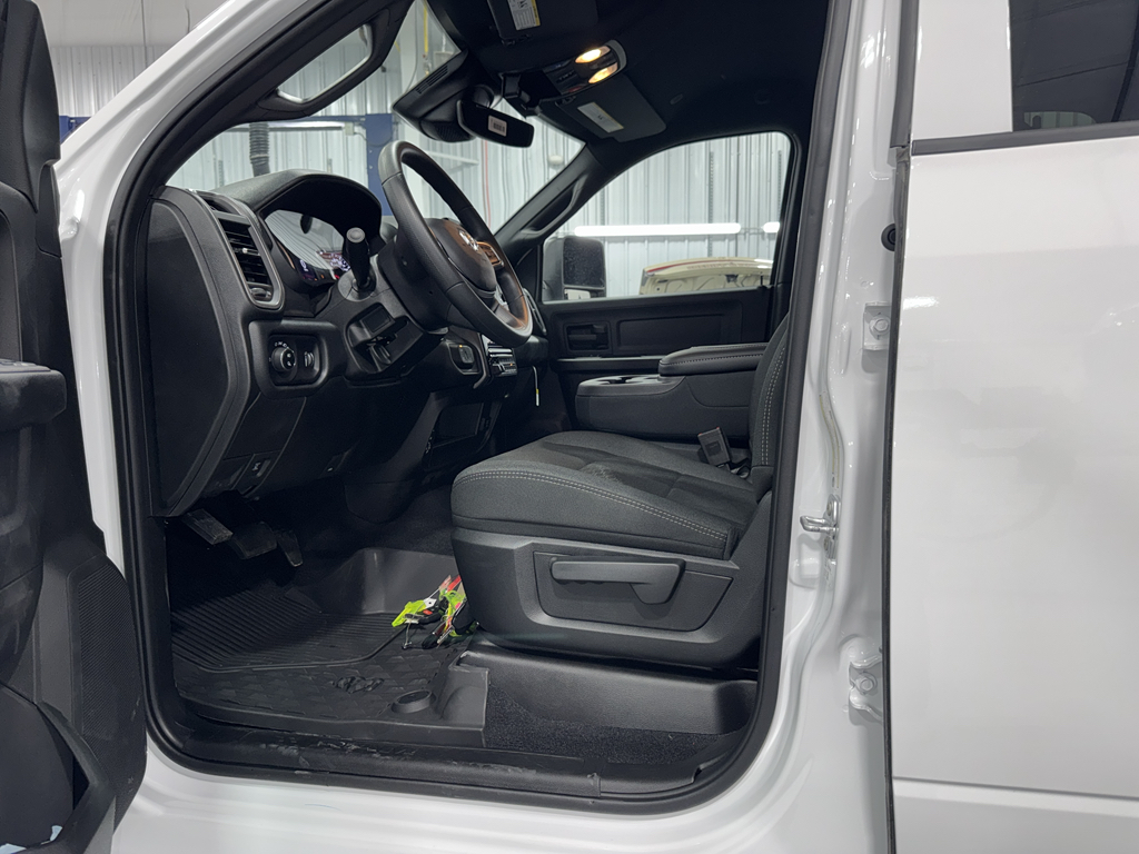 2025 Ram 2500 Tradesman photo 21