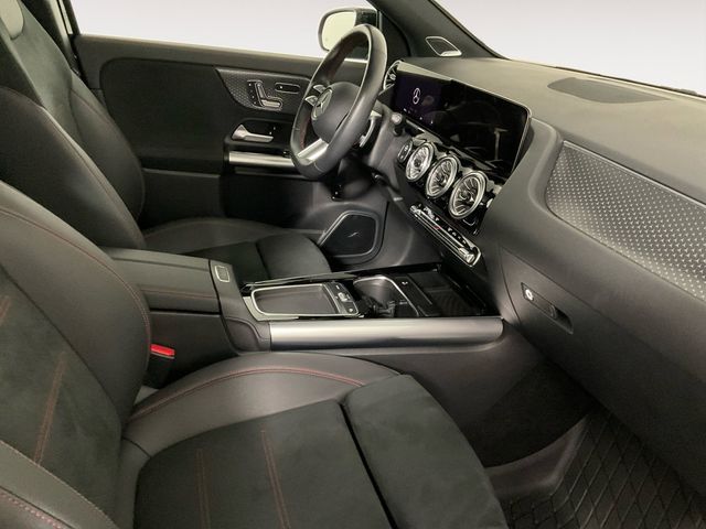 2025 Mercedes Benz GLA 250 4MATIC photo 13
