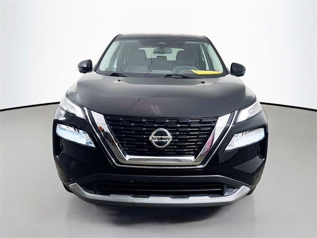 2021 Nissan Rogue SV photo 2