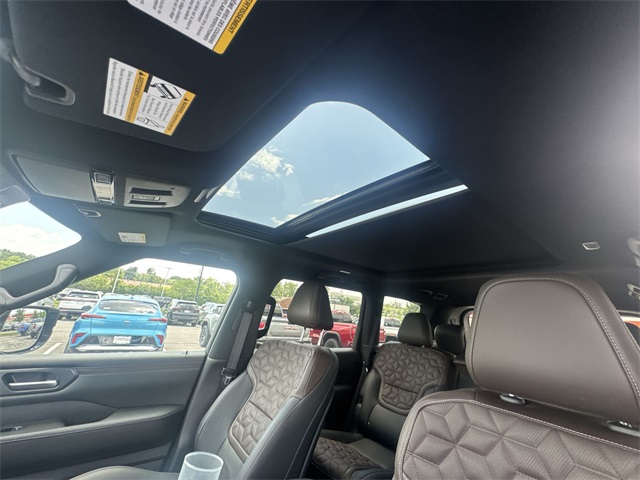 2025 Nissan Armada Platinum Reserve photo 18