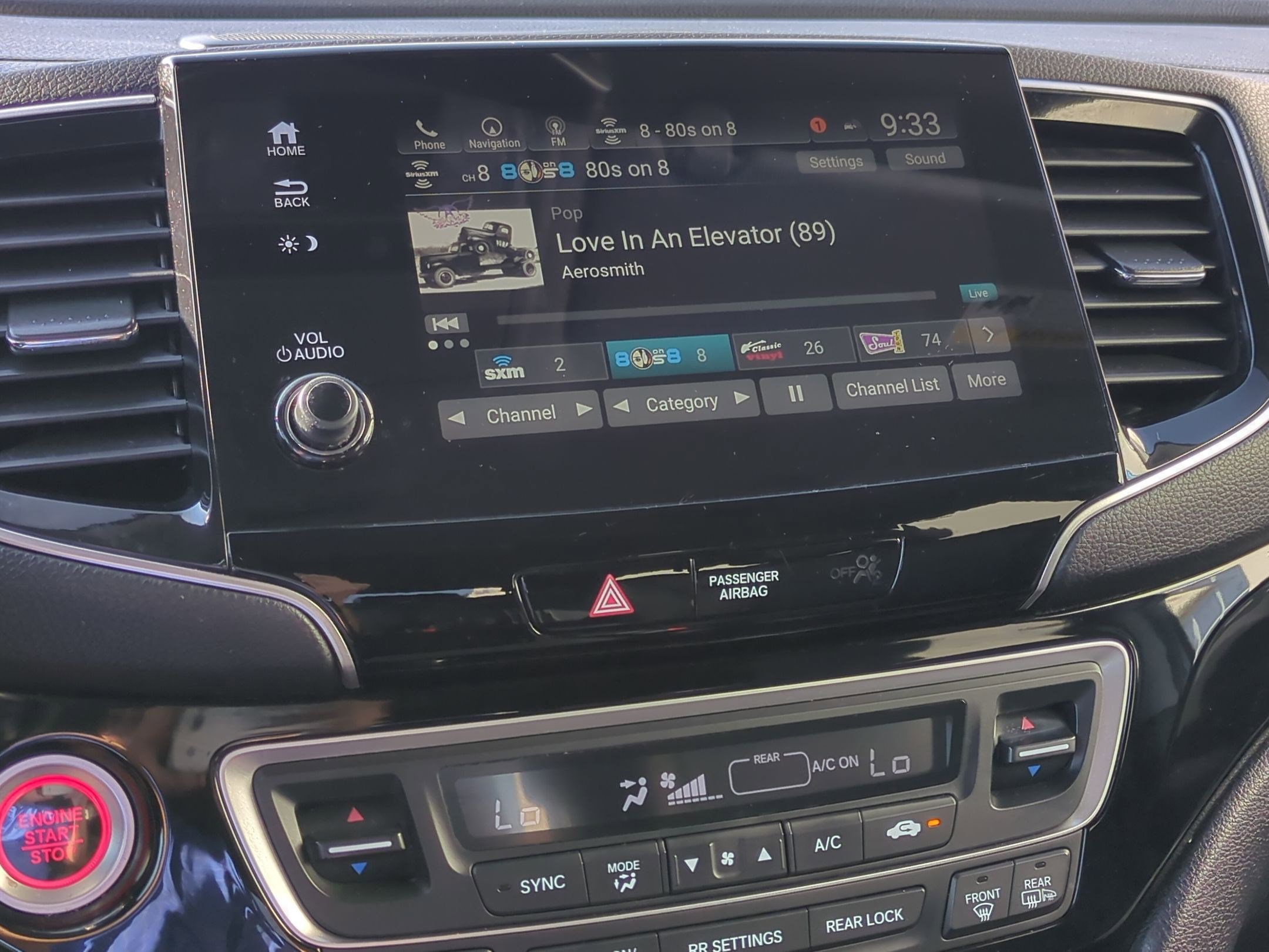 2019 Honda Pilot Touring photo 21