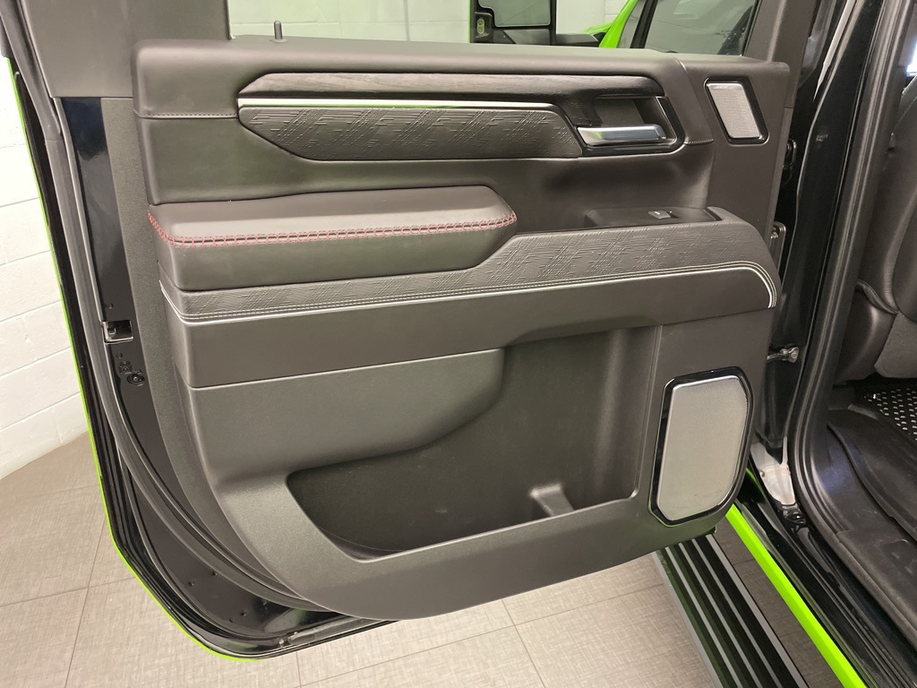 2024 Gmc Sierra HD AT4X photo 18