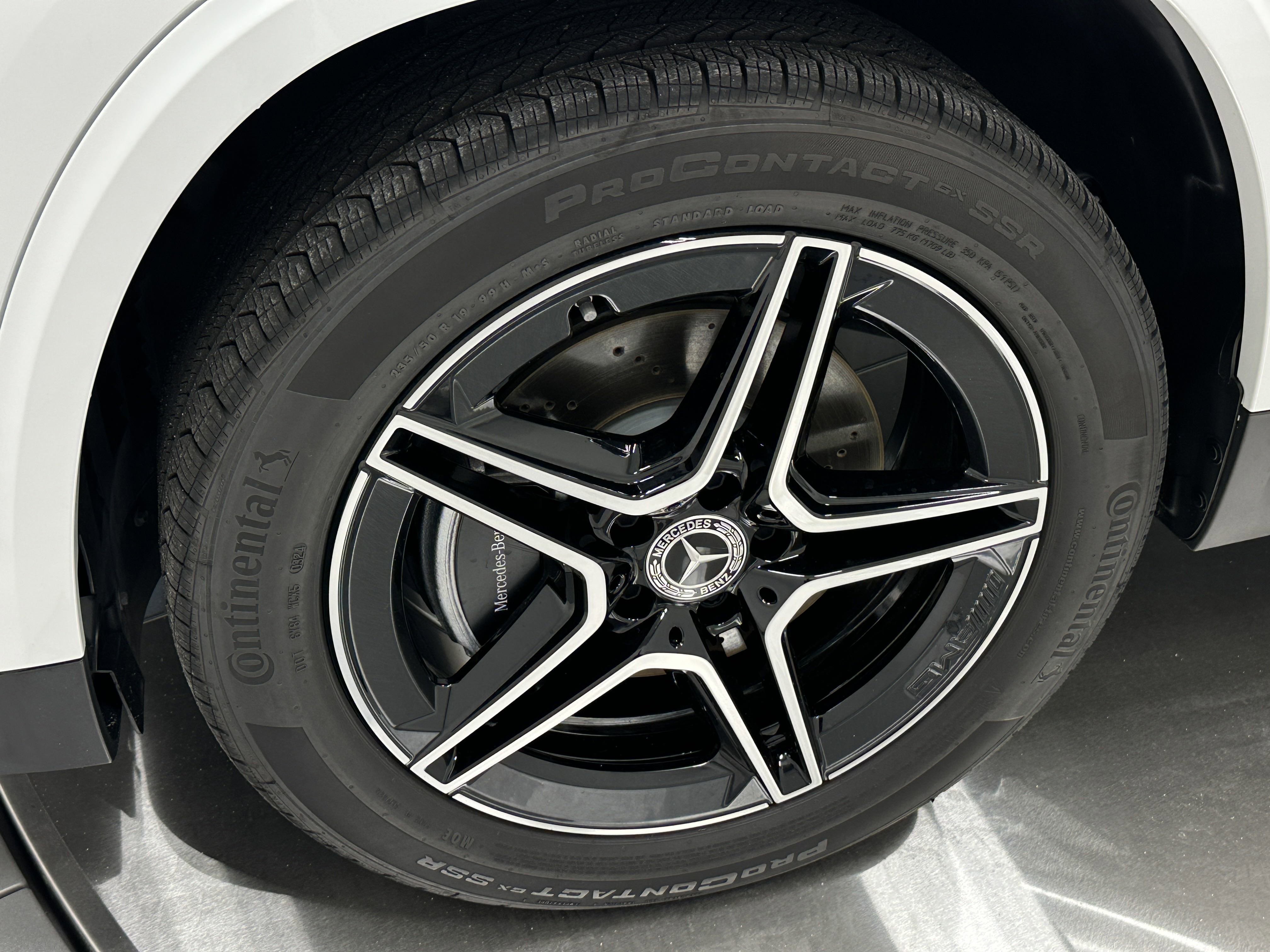 2024 Mercedes Benz GLA 4MATIC 250 photo 11