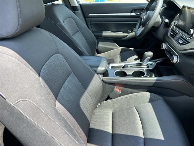 2023 Nissan Altima 2.5 SV photo 22