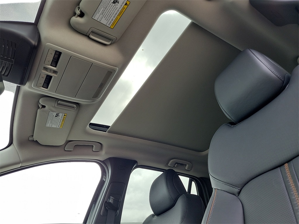 2025 Mazda CX-50 Premium Plus photo 12