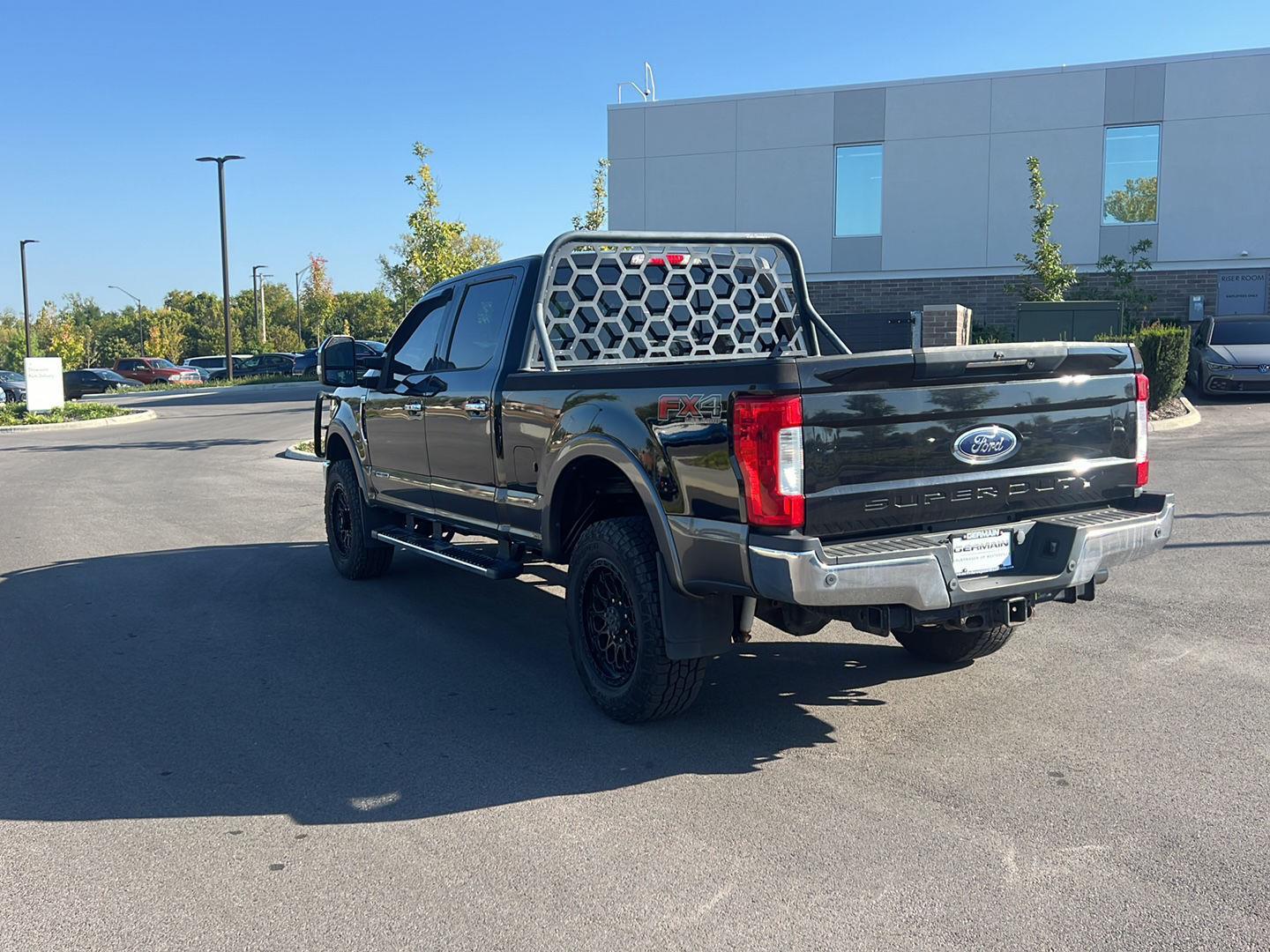2017 Ford F-350 Lariat photo 7