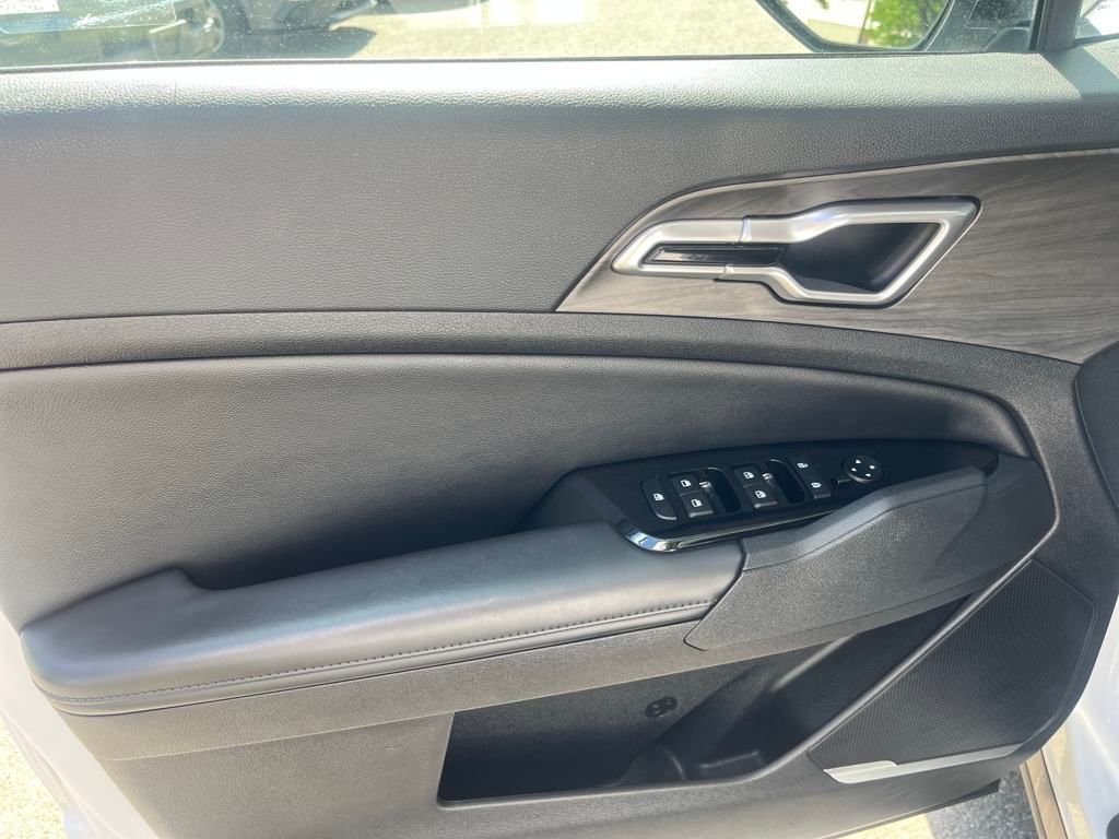 2023 Kia Sportage X-Line photo 8