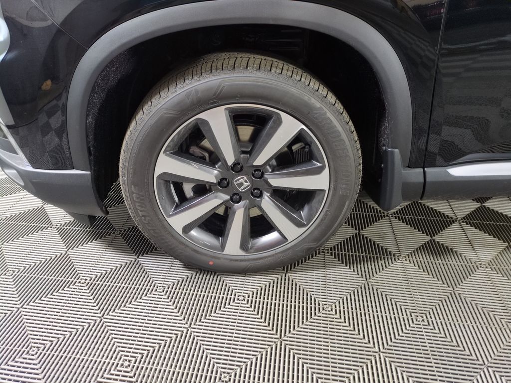 2025 Honda Pilot Touring photo 23