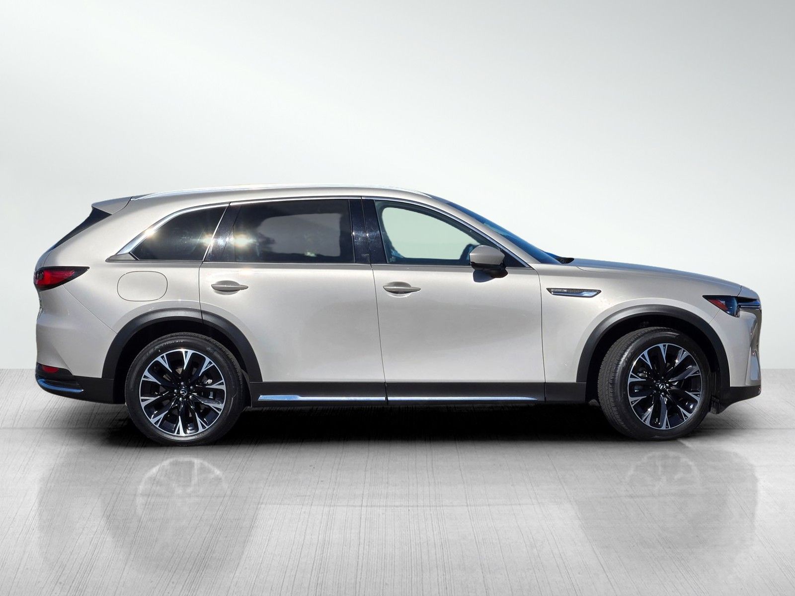 2024 Mazda CX-90 Premium Plus photo 3