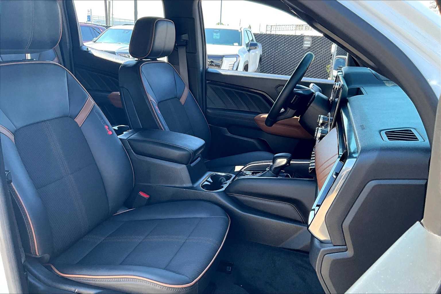 2023 Gmc Canyon AT4 photo 8
