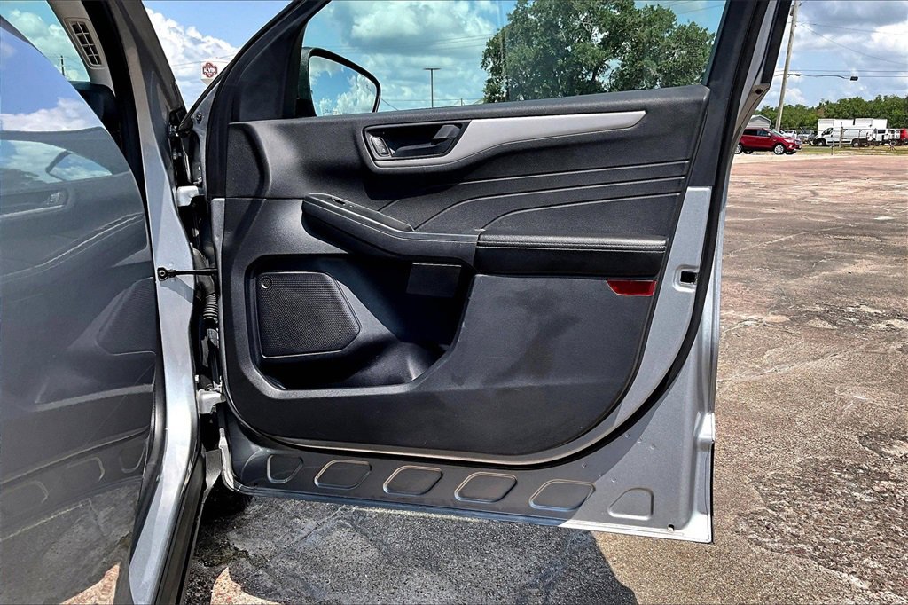 2022 Ford Escape SE photo 23