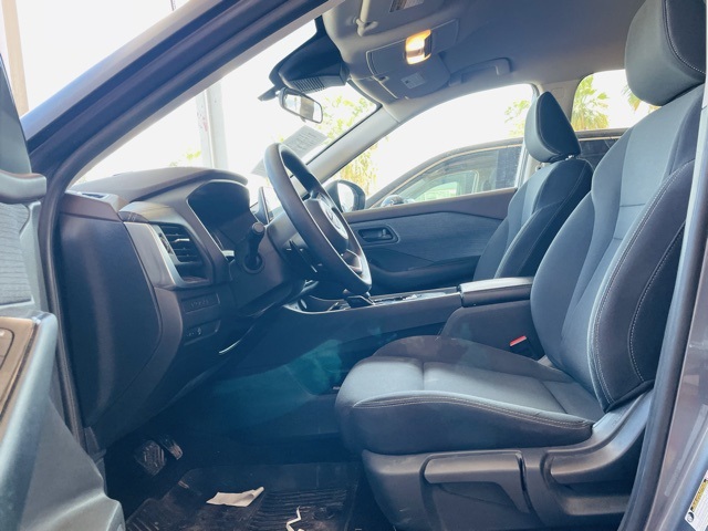 2023 Nissan Rogue S photo 11