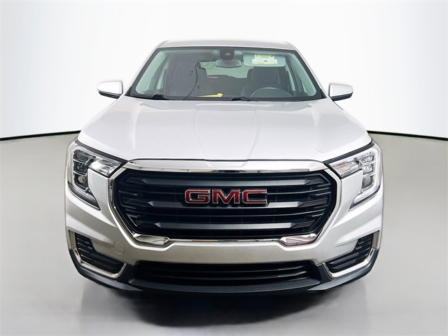 2022 Gmc Terrain SLE photo 2