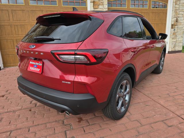 2026 Ford Escape ST-Line photo 3