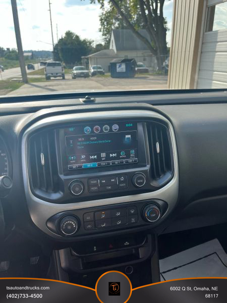 2016 Chevrolet Colorado LT photo 19