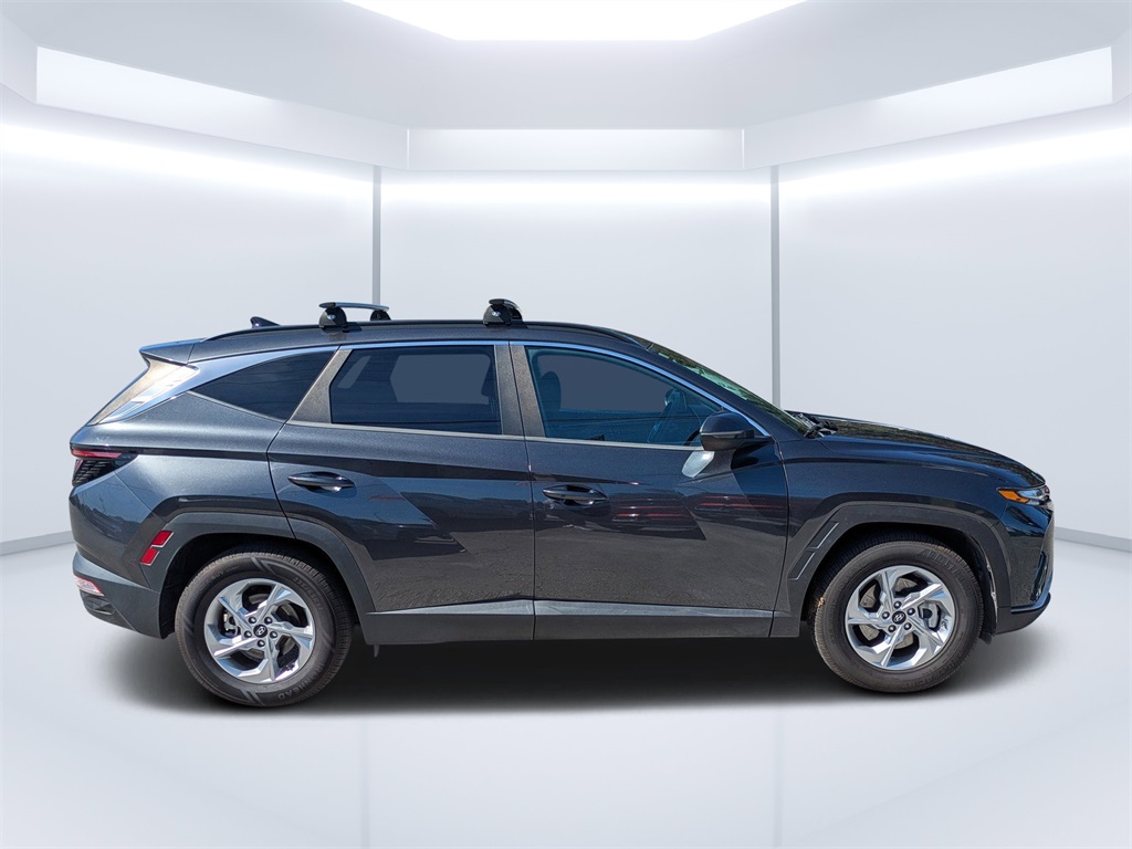 2022 Hyundai Tucson SEL photo 2