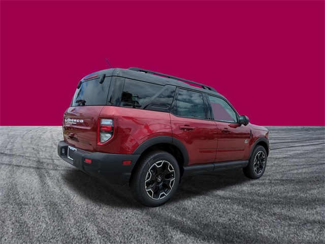2025 Ford Bronco Sport Outer Banks photo 2